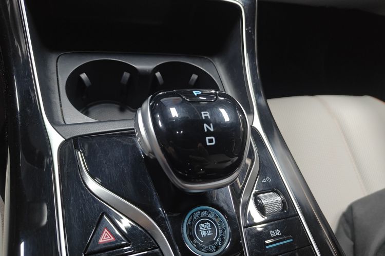 BYD Qin Plus 2023 imagem de carro #18