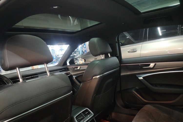 Audi A6L New Energy 2020 #18 Audi A6L New Energy 2020 car image #18