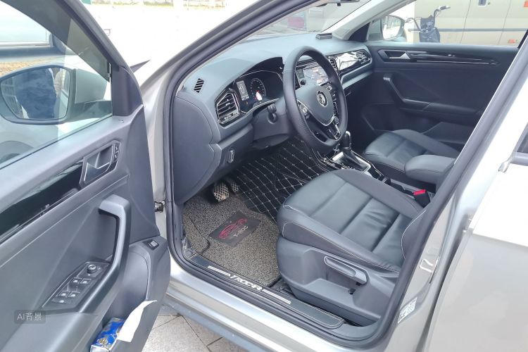 T-Roc 2019 #18 T-Roc 2019 car image #18