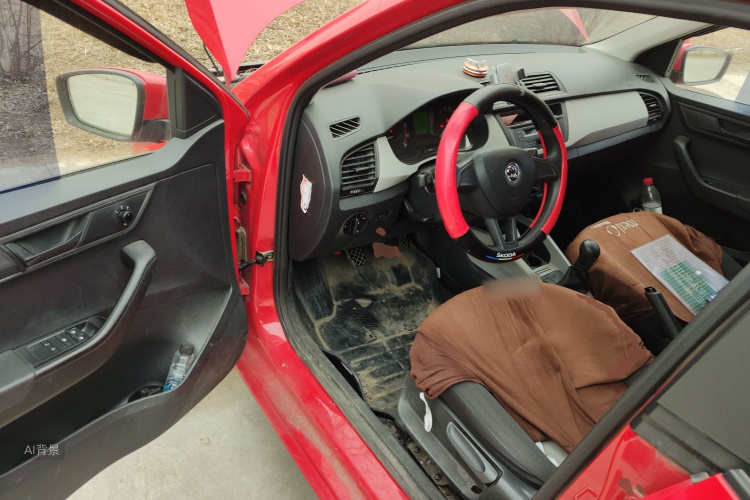 Skoda Fabia 2016 immagine di auto #18