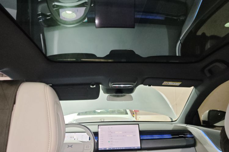 Xpeng G6 2025 صورة سيارة #18