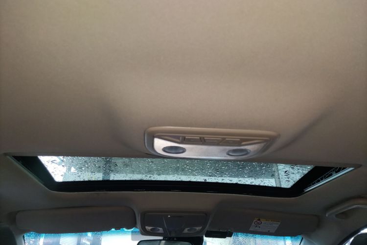 GEELY Emgrand 2017 car image #18