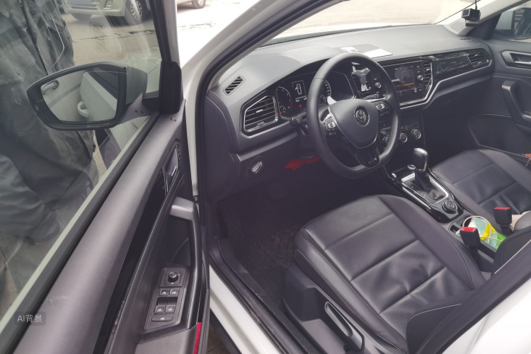 T-Roc 2019 car image #18