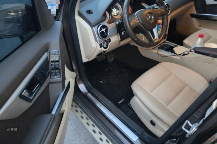 Mercedes-Benz GLK Class 2014 car image #18