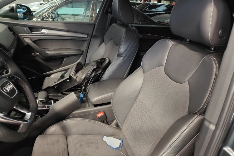 Audi Q5L Sportback 2021 car image #18