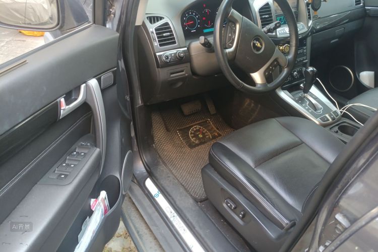 Chevrolet Captiva 2014 car image #18