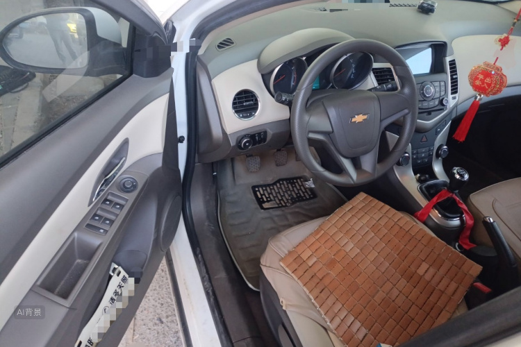 Chevrolet Cruze 2015 immagine di auto #18