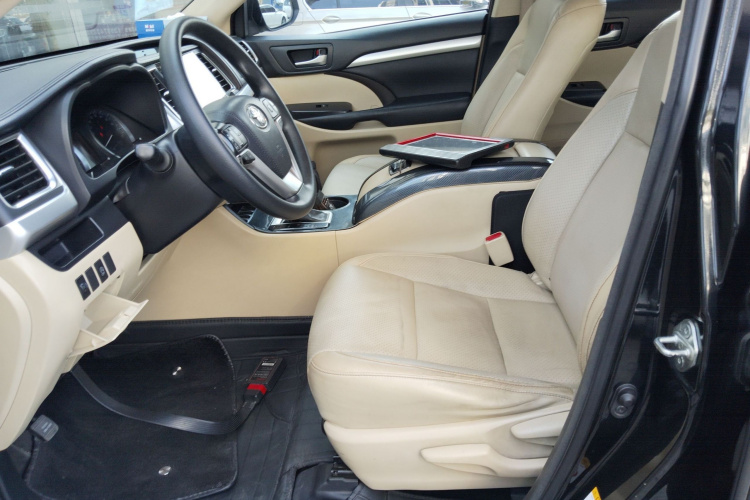 Toyota Highlander 2019 #18 Toyota Highlander 2019 car image #18