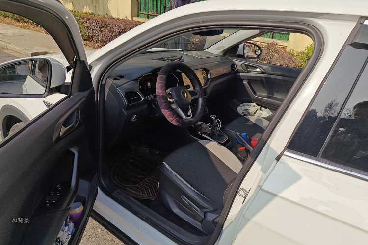 Tacqua 2020 car image #18