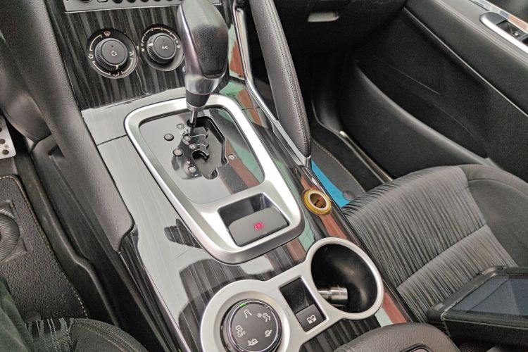 Peugeot 3008 2016 immagine di auto #18