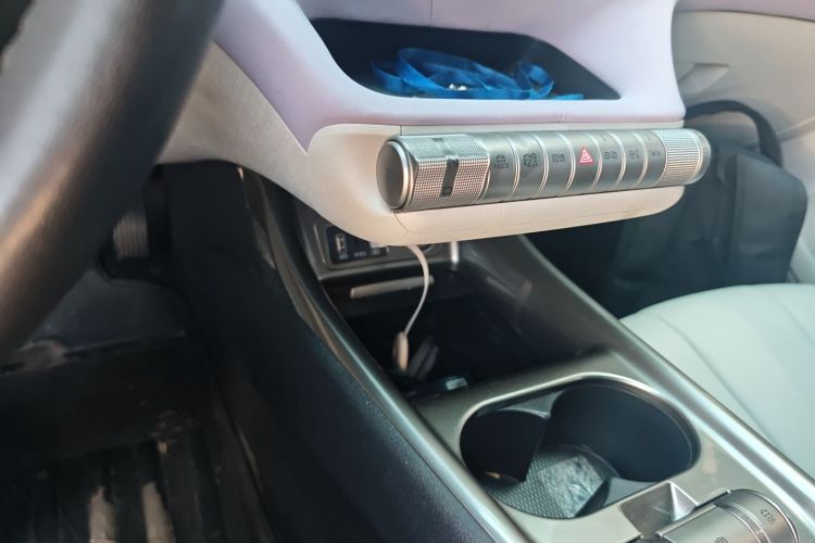 BYD Dolphin 2022 #18 BYD Dolphin 2022 car image #18