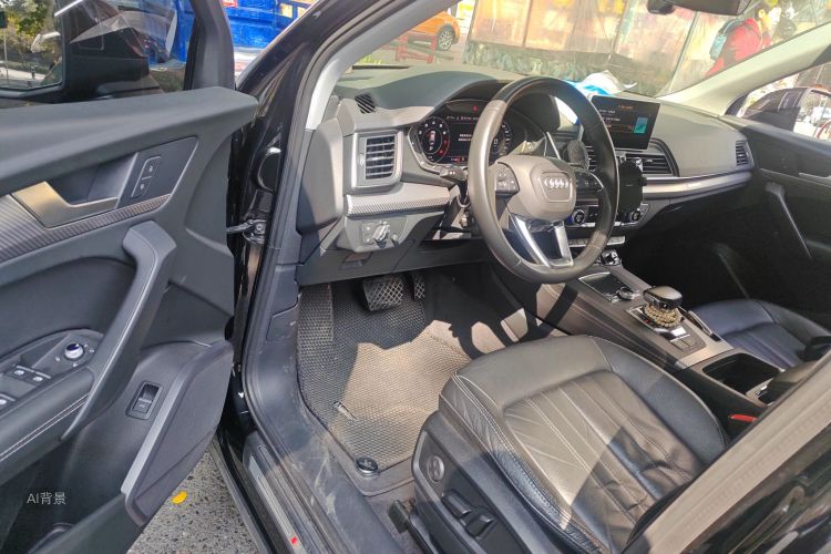 Audi Q5L 2020 صورة سيارة #18