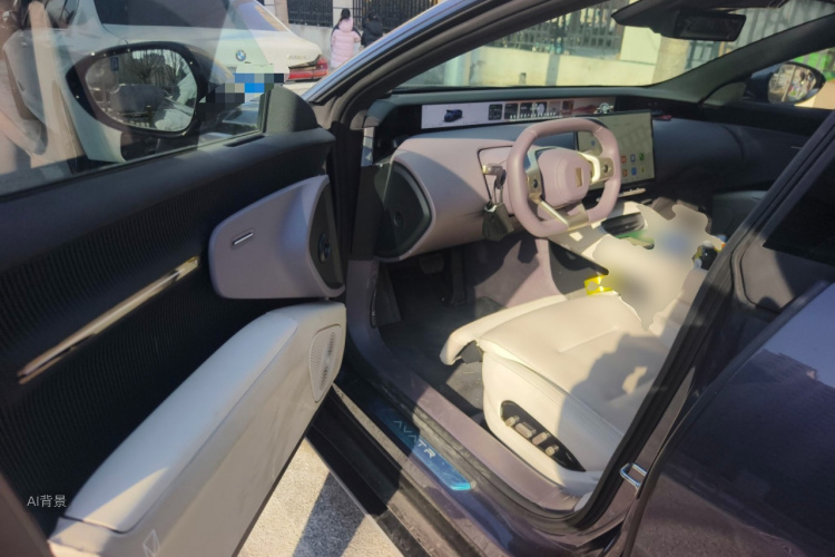 Avatr 12 2025 car image #18