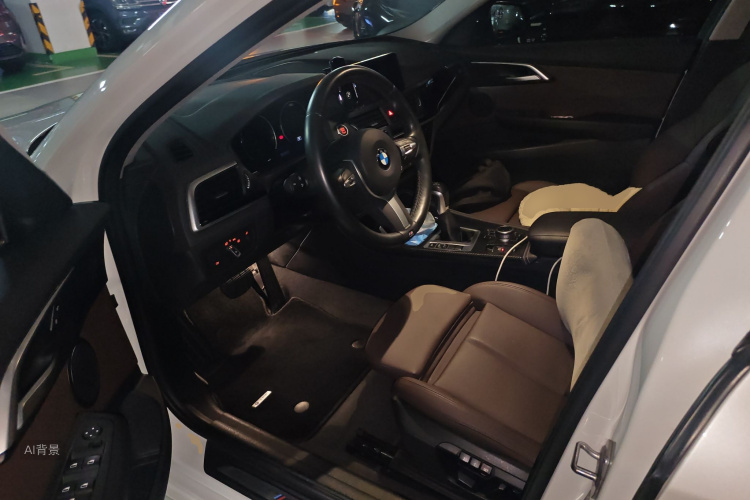 BMW 1 Series 2019 car image #18