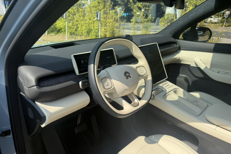 蔚来 蔚来ES6 2023 汽车图片 #18