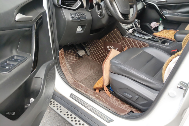 MG GS 2015 car image #18