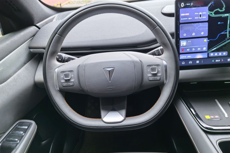 Deepal S05 2025 car image #18