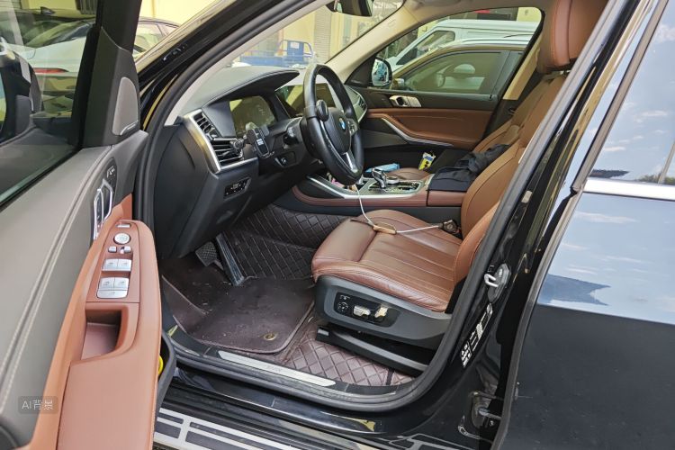 BMW X7 2022 immagine di auto #18