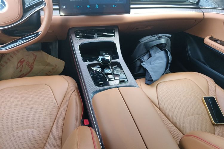 BYD Han 2022 car image #18