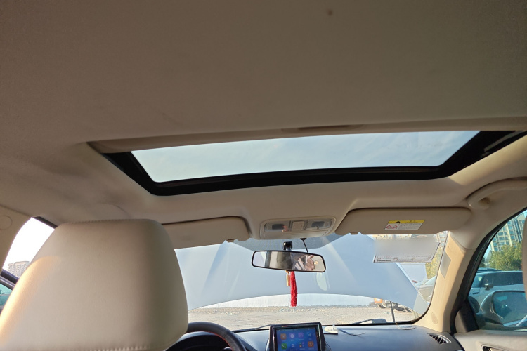 Changan Alsvin V7 2017 car image #18