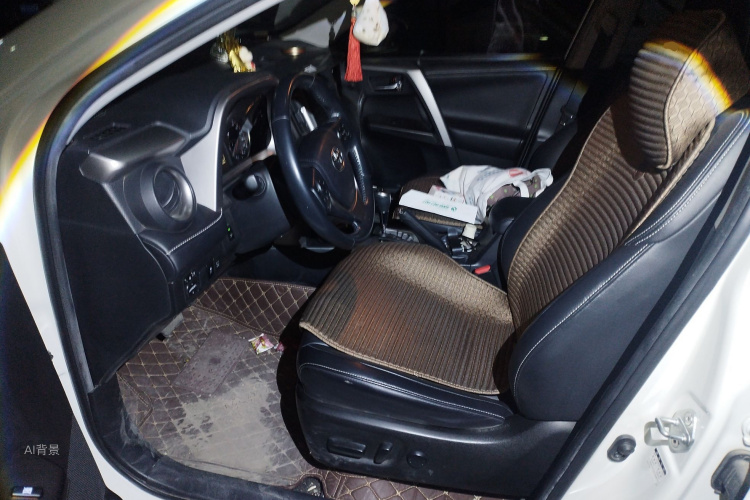 Toyota RAV4 2018 car image #18