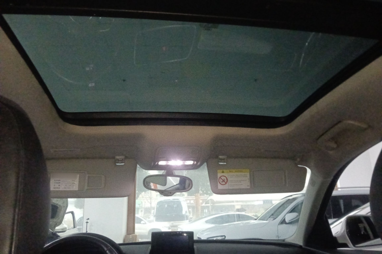 Audi Q3 2015 imagen de coche #18