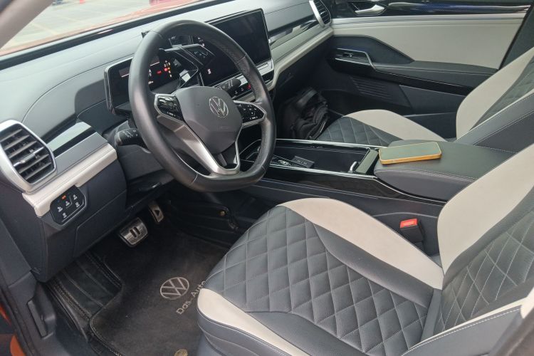 Volkswagen ID.6 Crozz 2021 immagine di auto #18