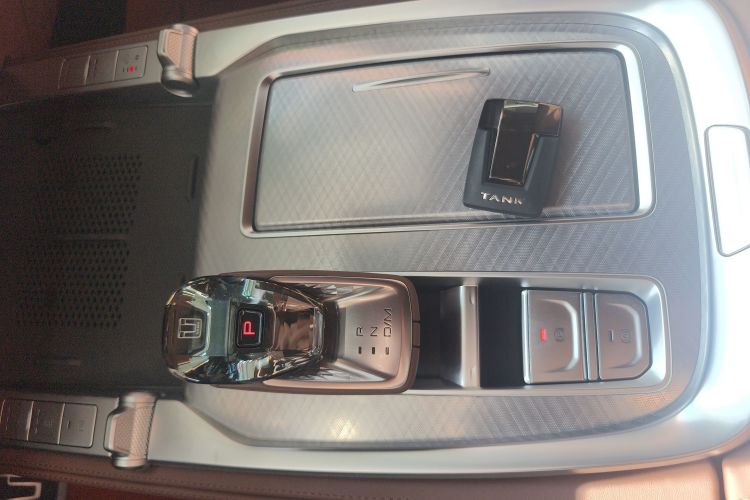 Tank 700 New Energy 2024 #18 Tank 700 New Energy 2024 car image #18