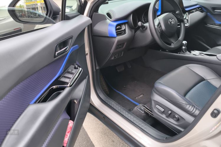 Toyota C-HR 2020 #18 Toyota C-HR 2020 immagine di auto #18