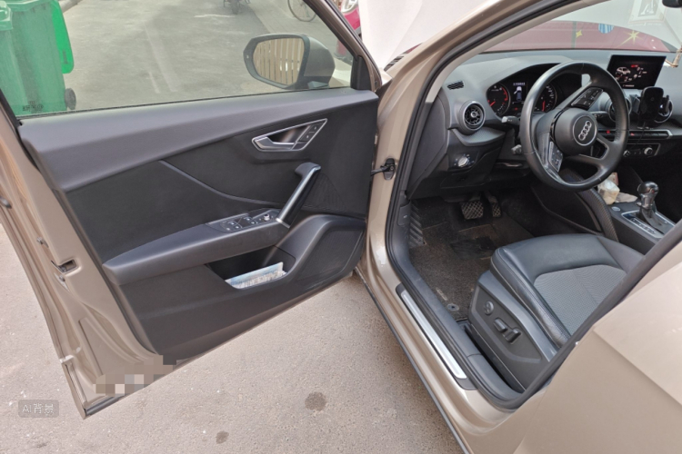 Q2L 2020 car image #18