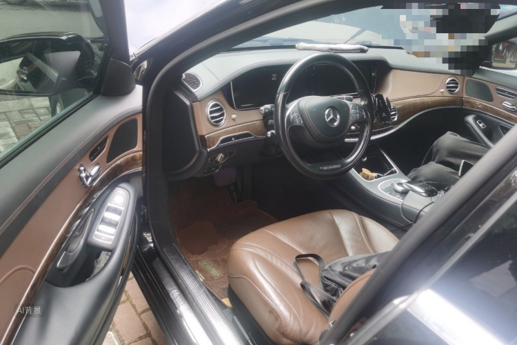 Mercedes-Benz S Class 2015 immagine di auto #18