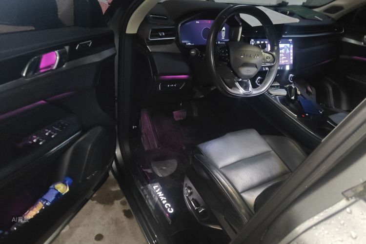 Lynk & Co 01 2022 car image #18