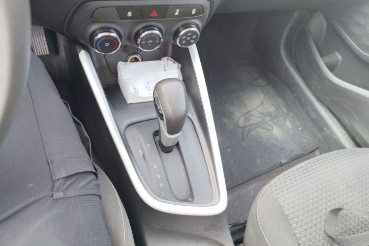 Chevrolet Cavalier 2022 car image #18