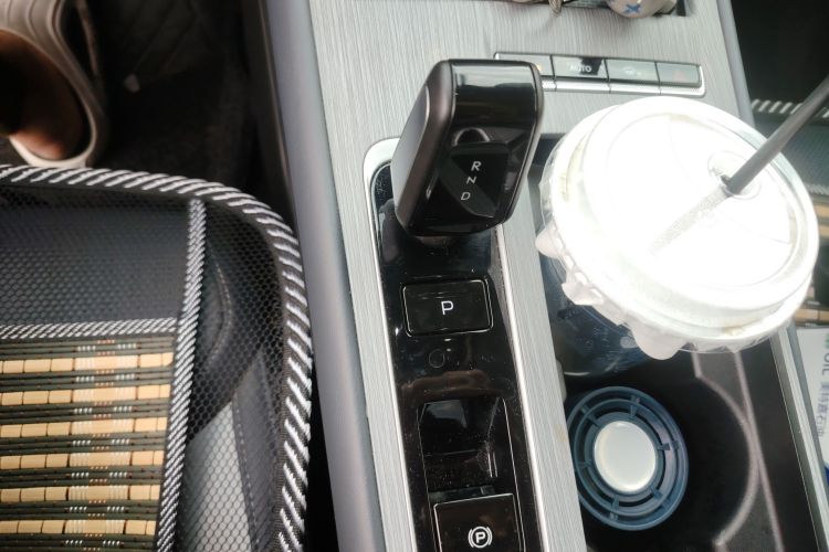 GEELY Boyue L 2024 car image #18