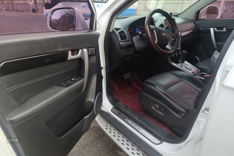 Chevrolet Captiva 2016 car image #18