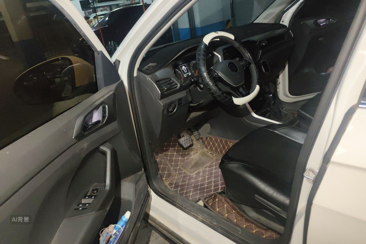 Volkswagen T-Cross 2021 #18 Volkswagen T-Cross 2021 car image #18