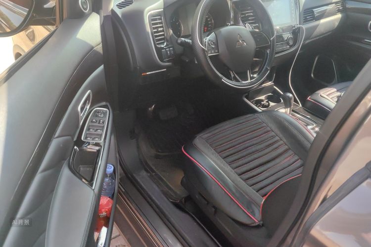 劳斯莱斯 欧蓝德 2018 汽车图片 #18