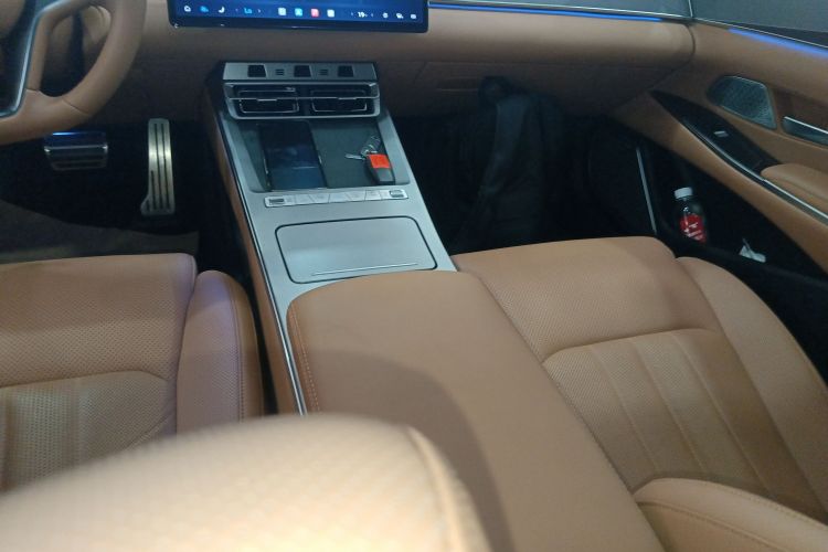 BYD HanL 2025 #18 BYD HanL 2025 car image #18