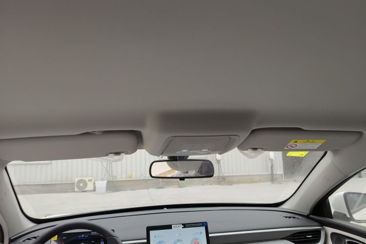 BYD Seal 05 DM-i 2025 immagine di auto #18