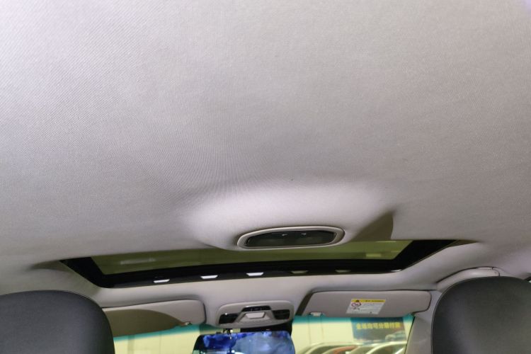 GEELY Emgrand 2019 #18 GEELY Emgrand 2019 car image #18