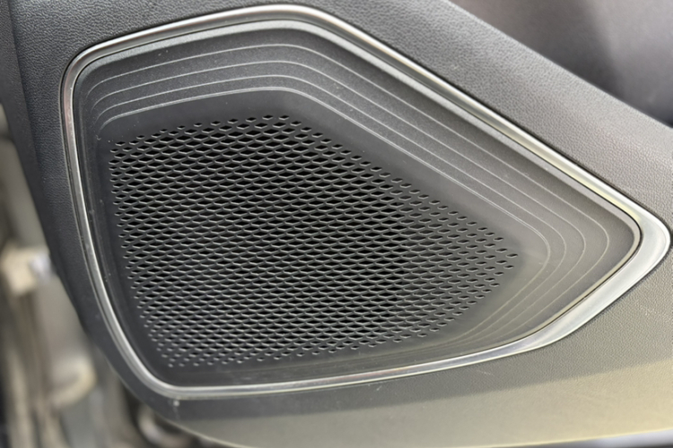 Forthing T5 EVO 2021 #18 Forthing T5 EVO 2021 car image #18