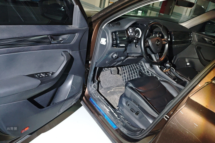 Skoda Kodiaq 2018 изображение автомобиля #18