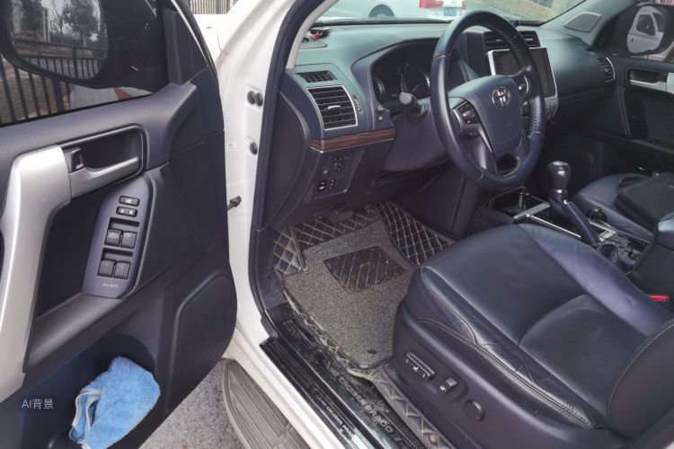 Toyota Land Cruiser Prado 2020 immagine di auto #18