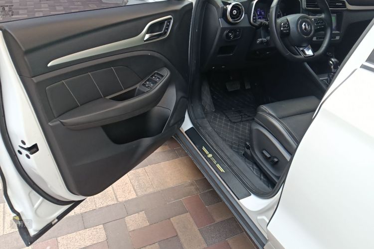 MG ZS 2019 car image #18