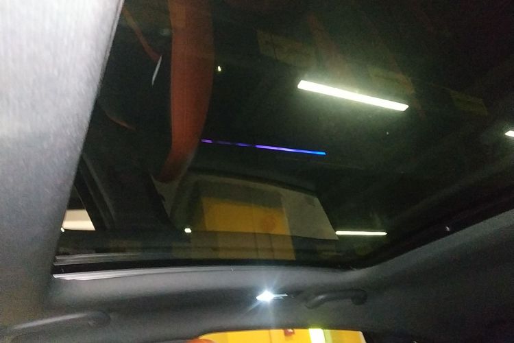 Changan UNI-V 2024 car image #18