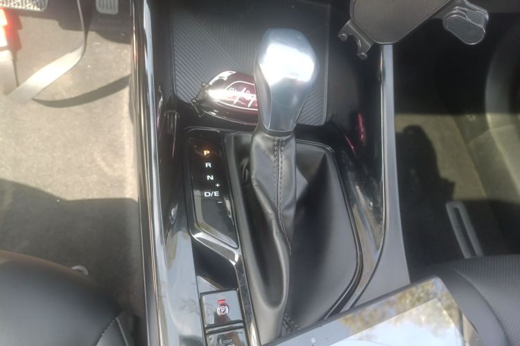 Roewe i5 2021 #18 Roewe i5 2021 car image #18