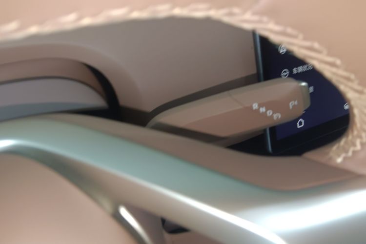 Avatr 07 2024 car image #18