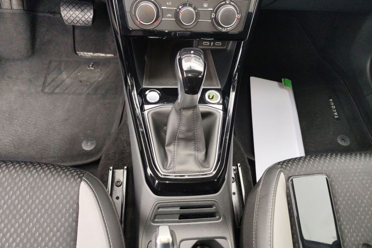 Tacqua 2023 car image #18