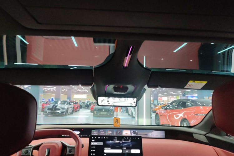 Avatr 12 2025 car image #18