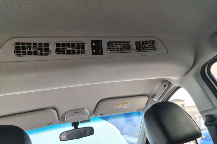 Kaiyi V3 2016 car image #18